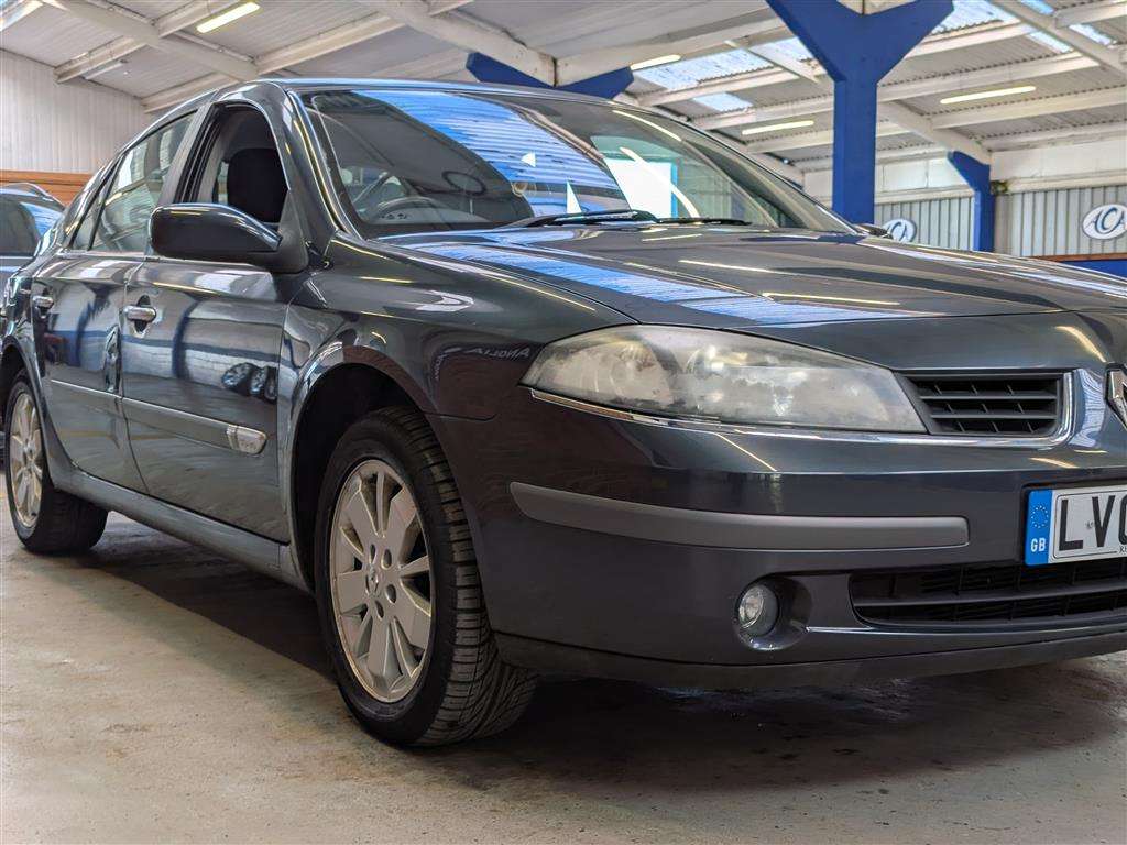 <p>2005 RENAULT LAGUNA DYNAMIQUE DCI 120</p>