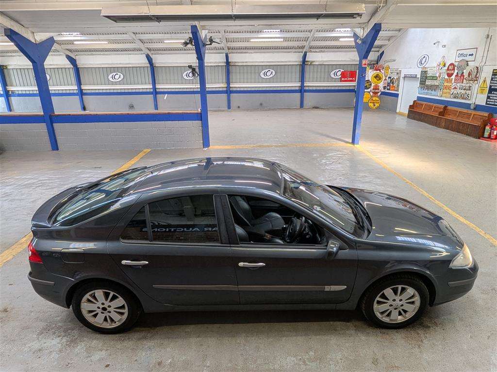 <p>2005 RENAULT LAGUNA DYNAMIQUE DCI 120</p>
