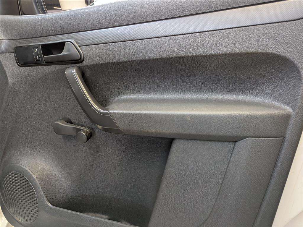 <p>2013 VOLKSWAGEN CADDY C20 TDI 75</p>