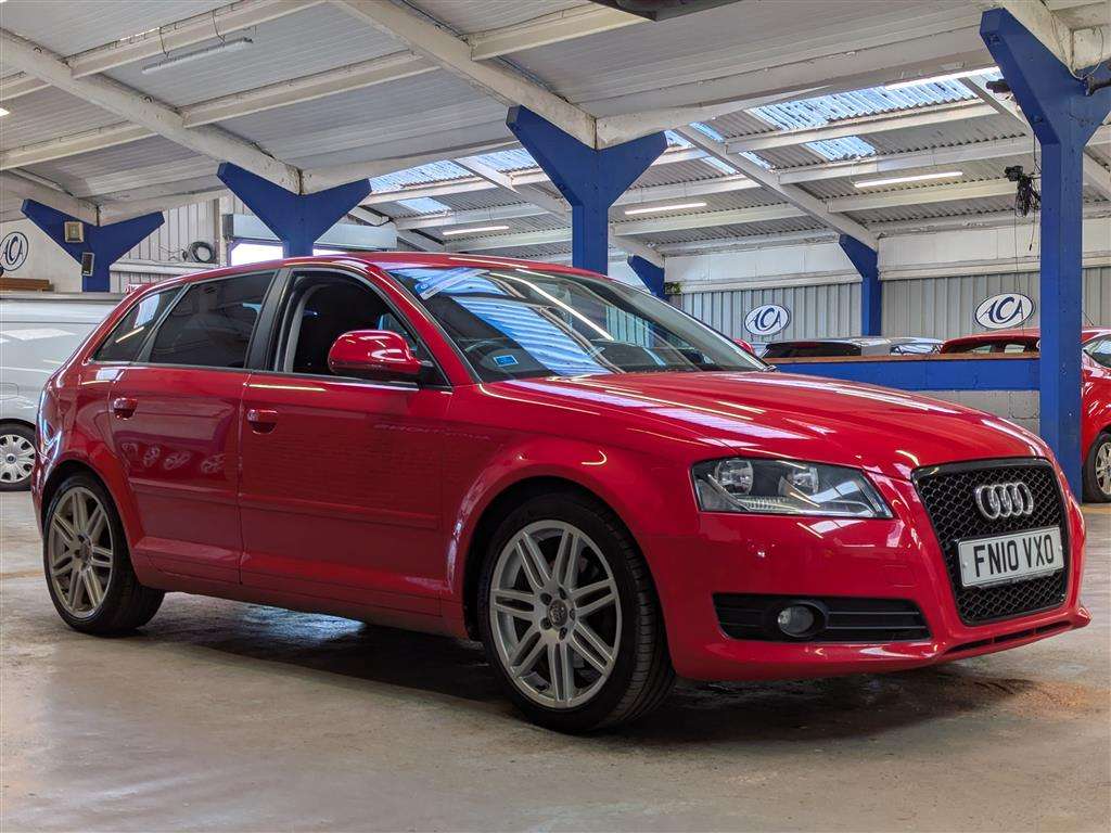 <p>2010 AUDI A3 SPORT QUAT 197TFSI S-A</p>