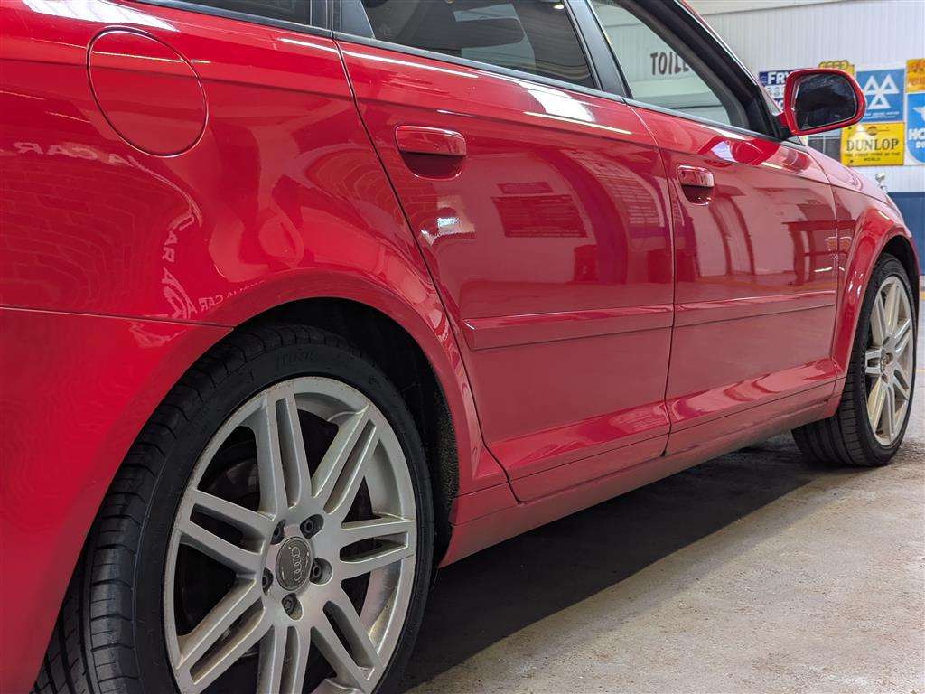 <p>2010 AUDI A3 SPORT QUAT 197TFSI S-A</p>