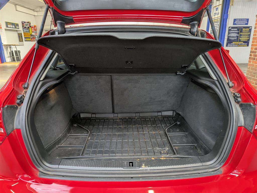 <p>2010 AUDI A3 SPORT QUAT 197TFSI S-A</p>