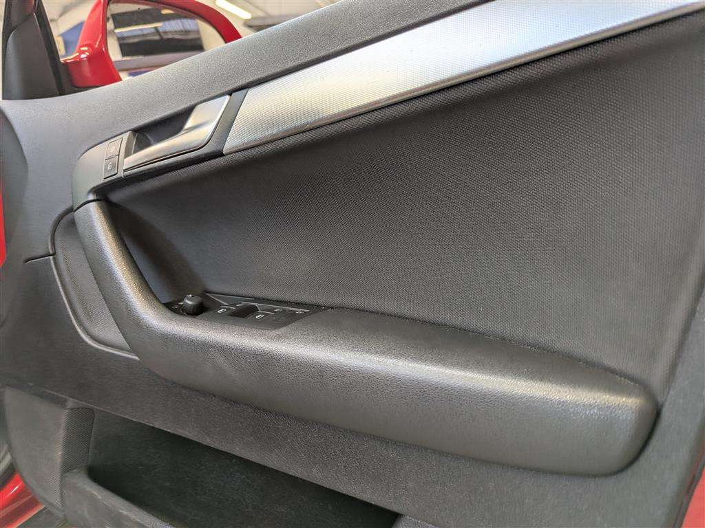 <p>2010 AUDI A3 SPORT QUAT 197TFSI S-A</p>