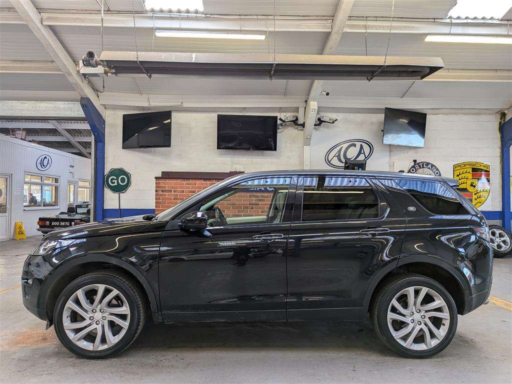 <p>2015 LAND ROVER DISCOVERY SPORT LUX HSE S</p>