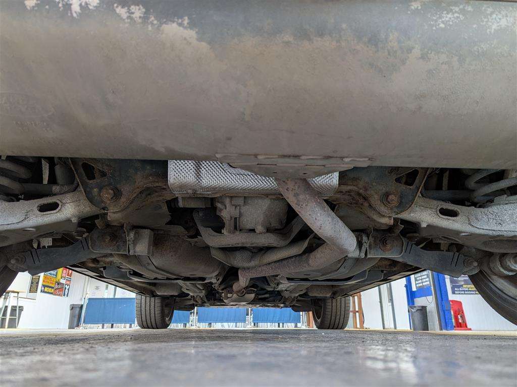 <p>2015 LAND ROVER DISCOVERY SPORT LUX HSE S</p>