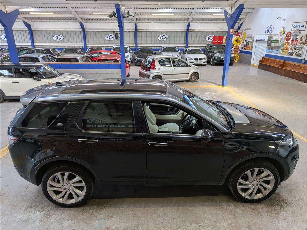 <p>2015 LAND ROVER DISCOVERY SPORT LUX HSE S</p>