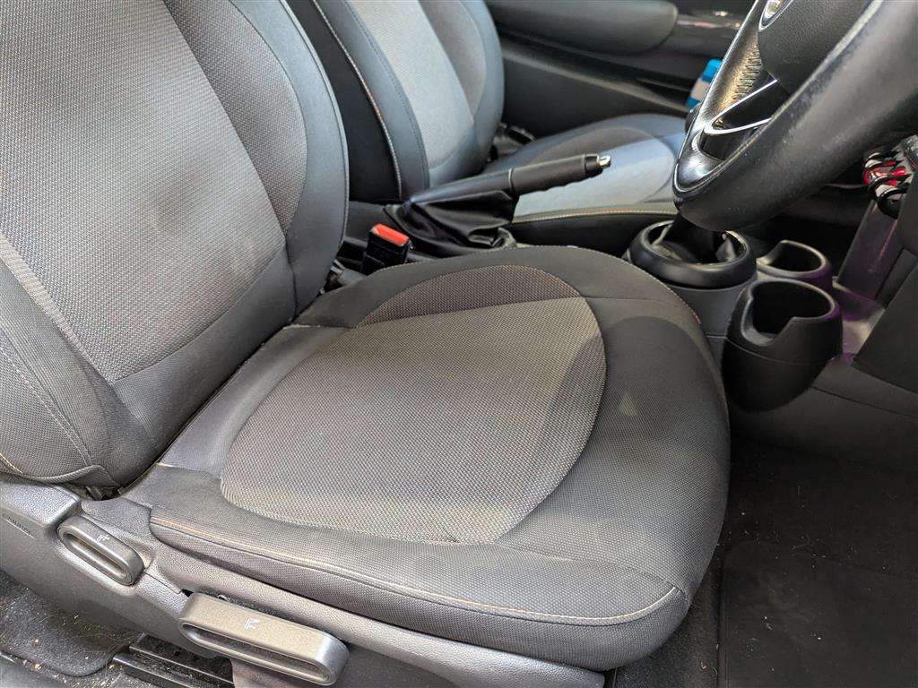 <p>2016 MINI ONE</p>