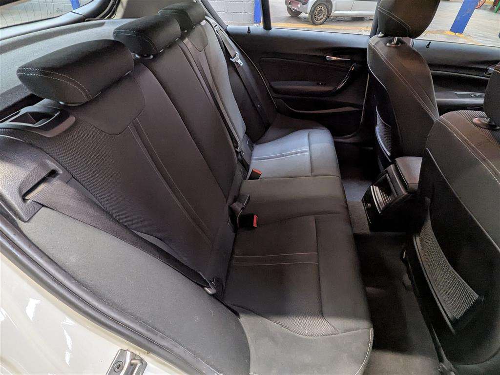 <p>2016 BMW 118I SPORT</p>