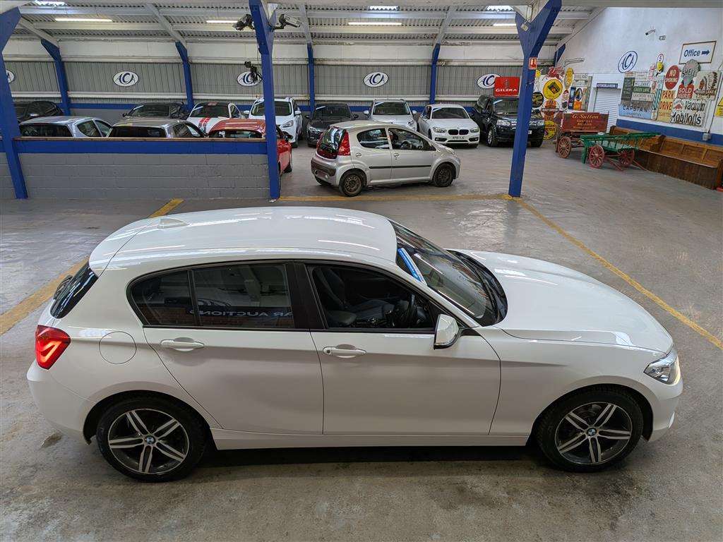 <p>2016 BMW 118I SPORT</p>