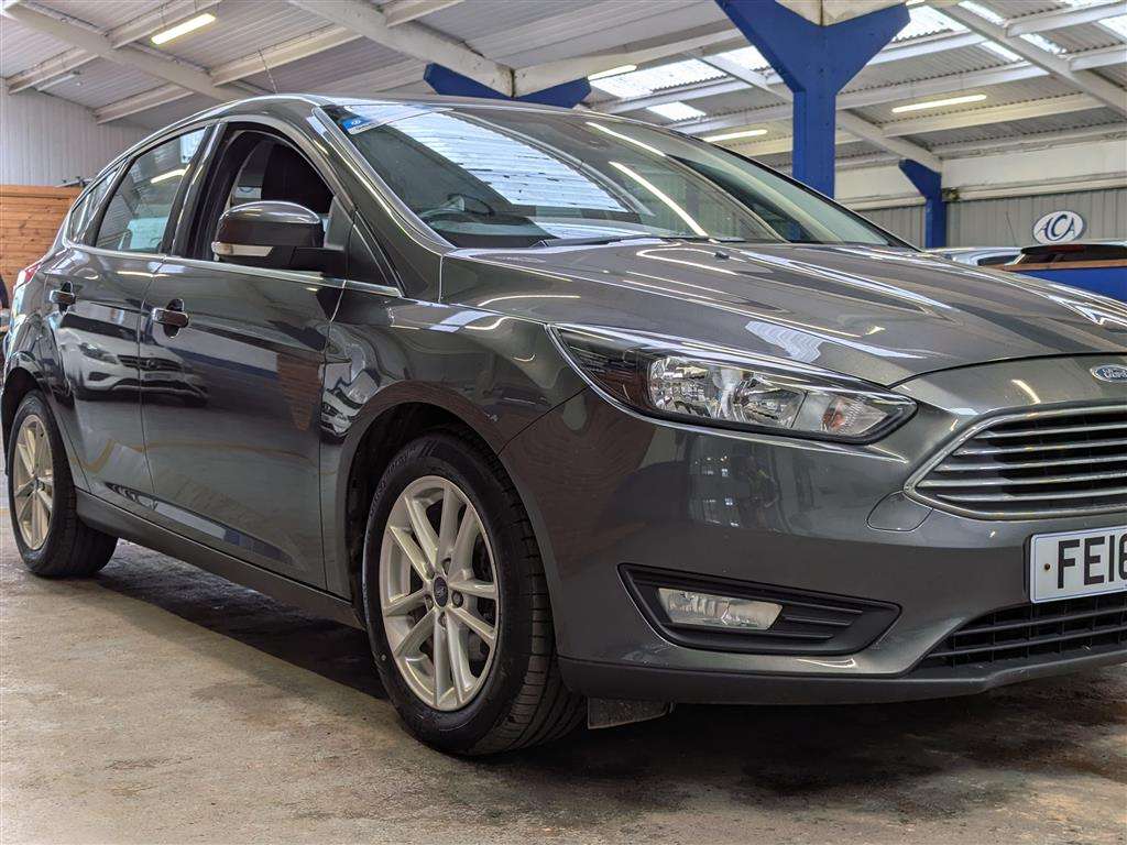 <p>2016 FORD FOCUS ZETEC</p>