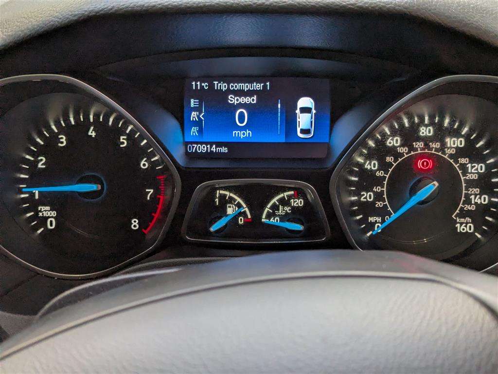 <p>2016 FORD FOCUS ZETEC</p>