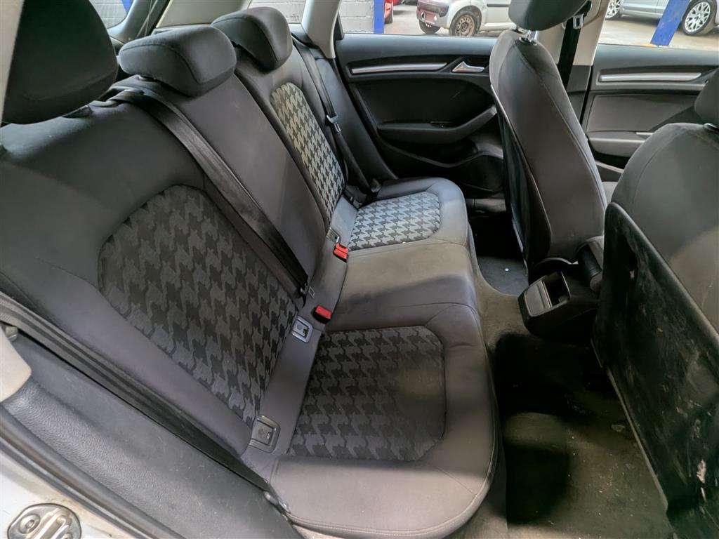 <p>2013 AUDI A3 SE TDI</p>