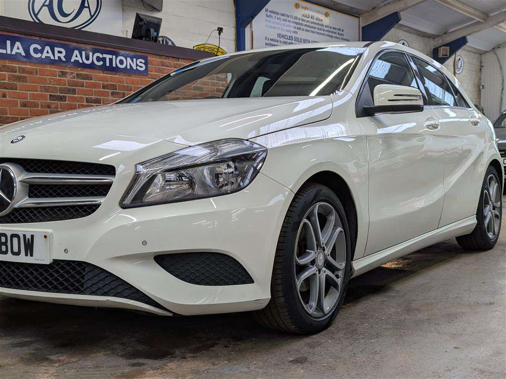 <p>2014 MERCEDES-BENZ A180 BLUEEFFICIENCY SPORT</p>