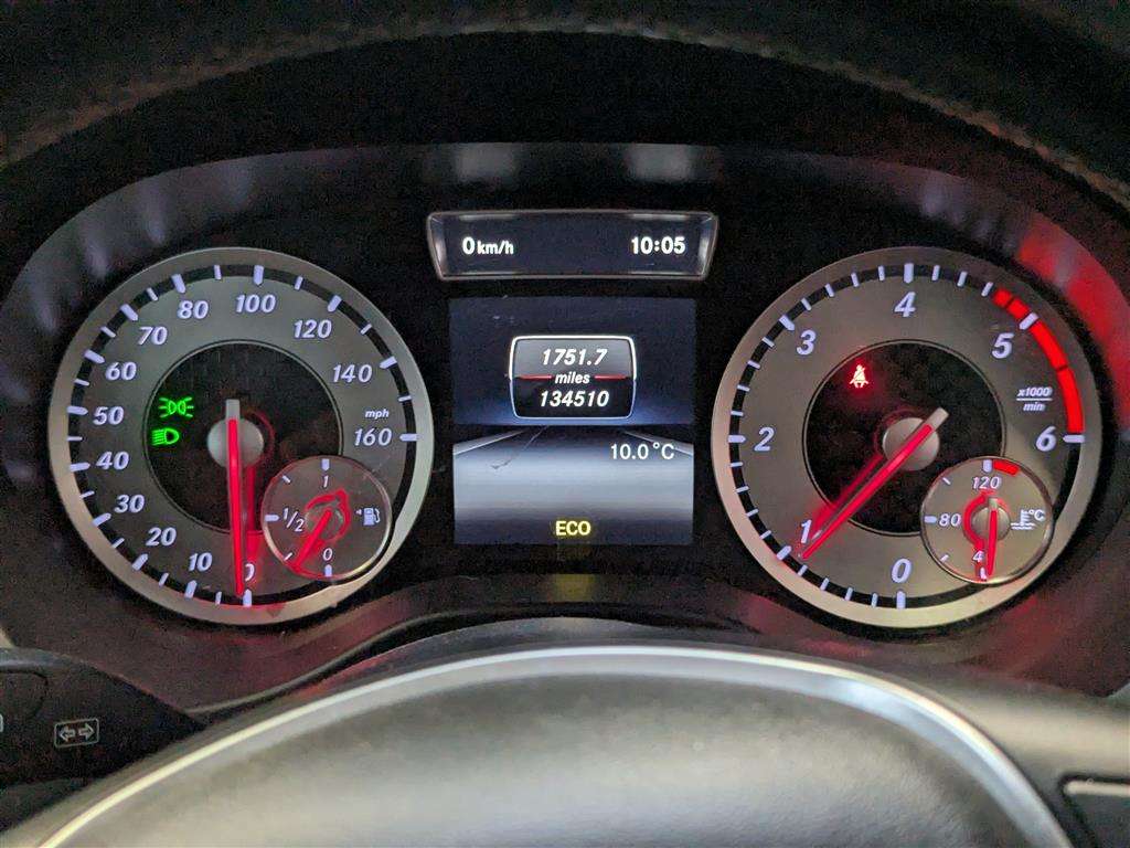 <p>2014 MERCEDES-BENZ A180 BLUEEFFICIENCY SPORT</p>