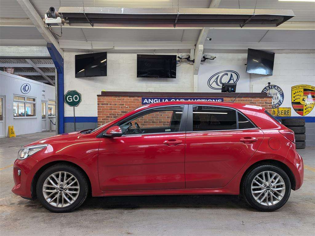 <p>2017 KIA RIO 3 CRDI</p>