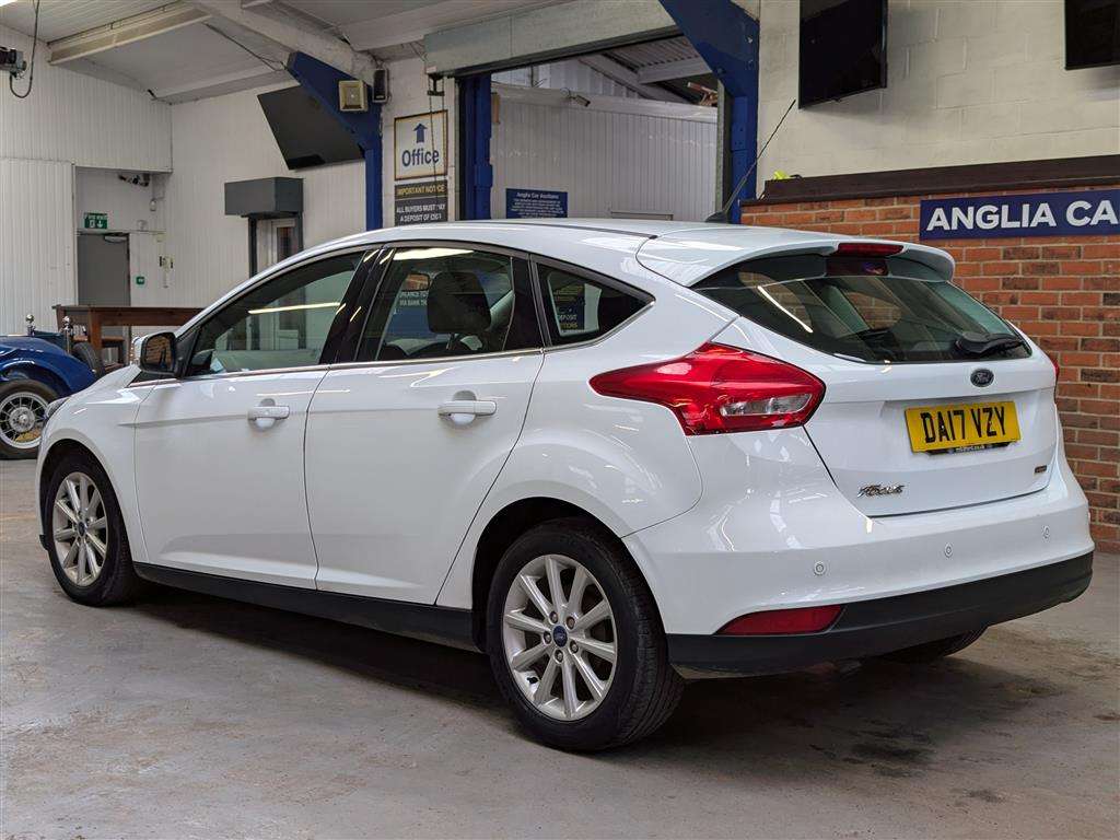 <p>2017 FORD FOCUS TITANIUM</p>