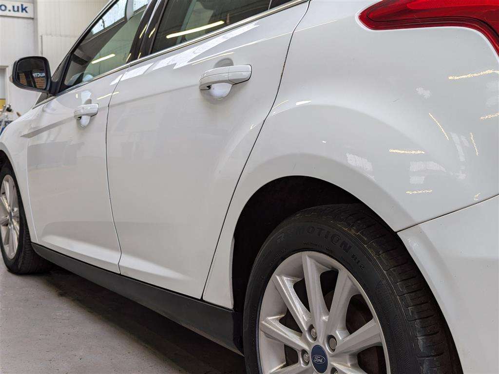 <p>2017 FORD FOCUS TITANIUM</p>