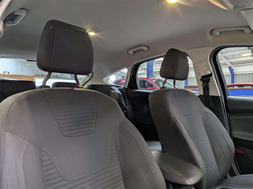 <p>2017 FORD FOCUS TITANIUM</p>