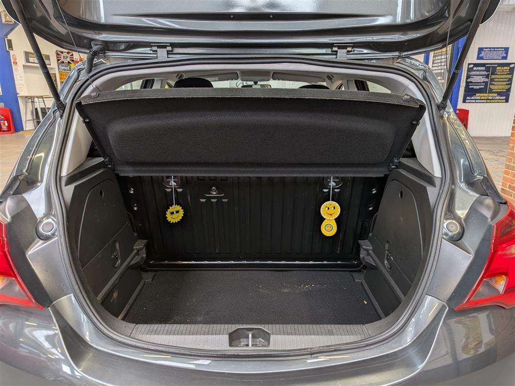 <p>2017 VAUXHALL CORSA DESIGN ECOFLEX</p>