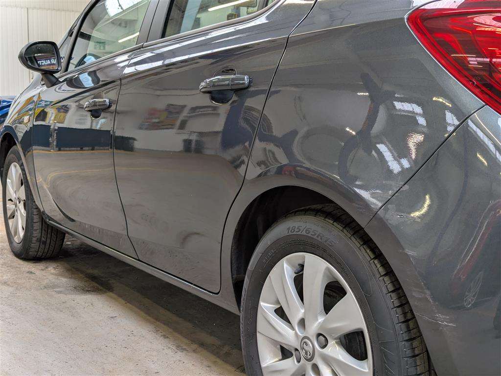 <p>2017 VAUXHALL CORSA DESIGN ECOFLEX</p>