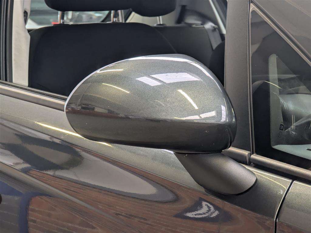 <p>2017 VAUXHALL CORSA DESIGN ECOFLEX</p>