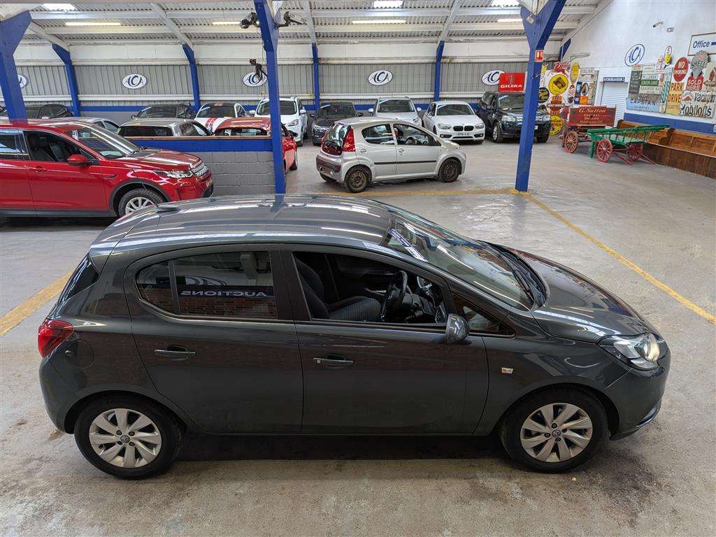 <p>2017 VAUXHALL CORSA DESIGN ECOFLEX</p>