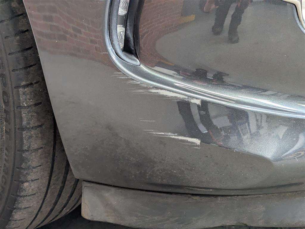 <p>2015 CITROEN DS3 DSTYLE + E-HDI</p>