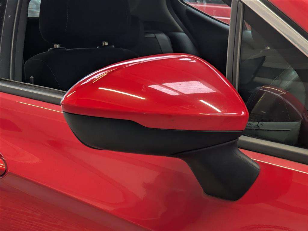 <p>2017 VAUXHALL ASTRA DESIGN TURBO</p>