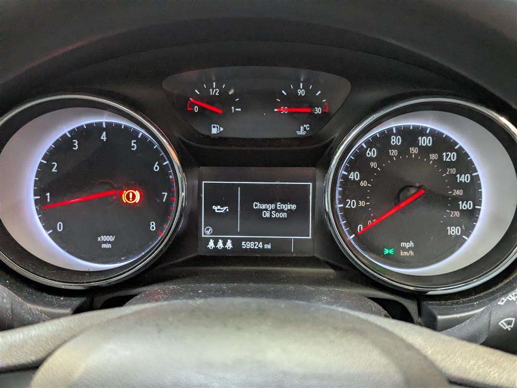 <p>2017 VAUXHALL ASTRA DESIGN TURBO</p>