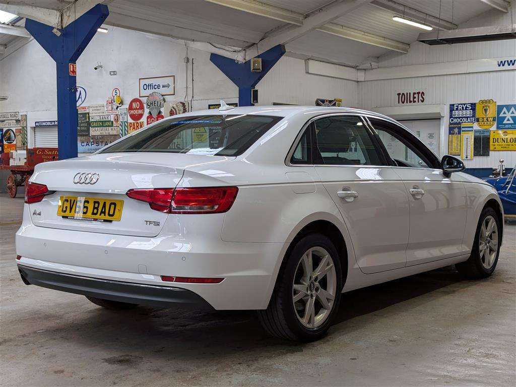 <p>2016 AUDI A4 SPORT TFSI</p>