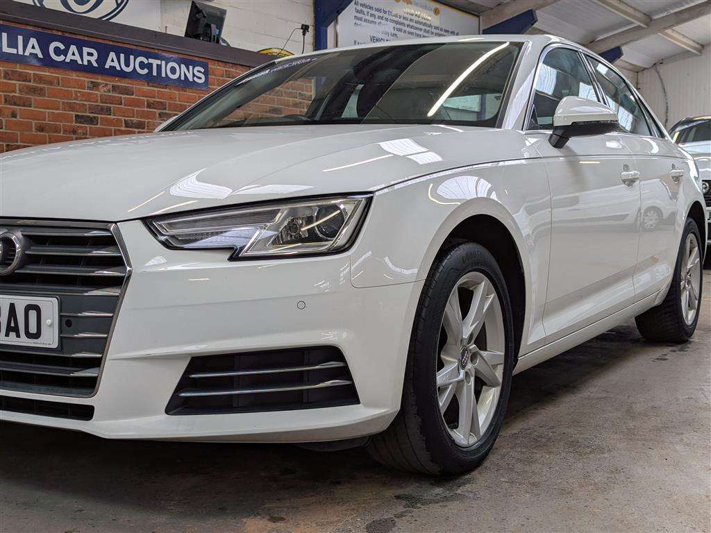 <p>2016 AUDI A4 SPORT TFSI</p>