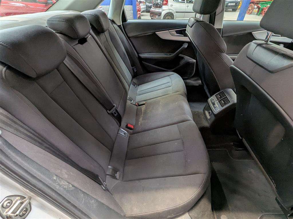 <p>2016 AUDI A4 SPORT TFSI</p>