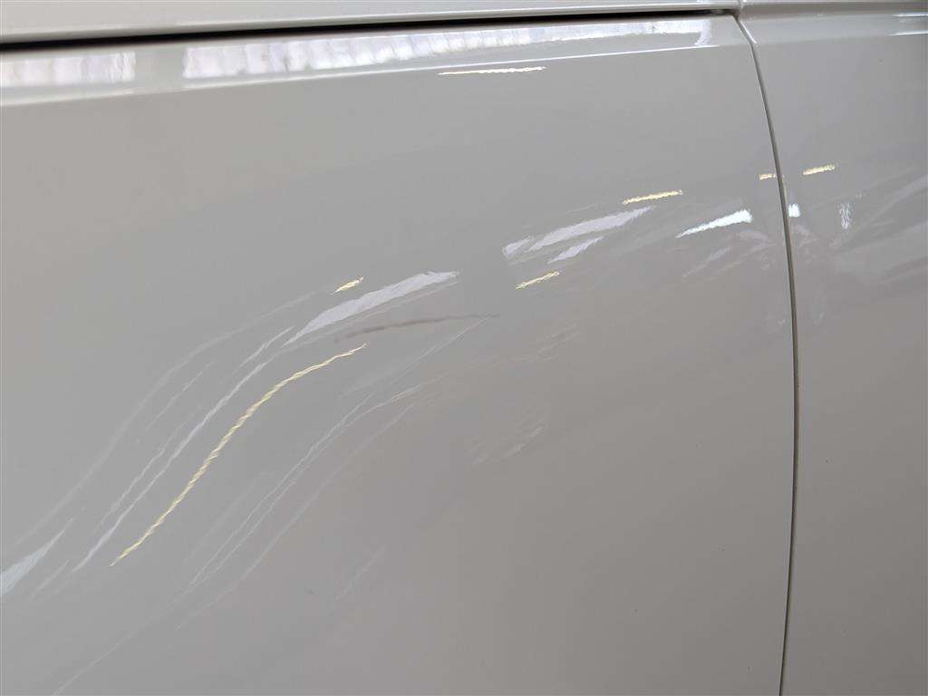 <p>2016 AUDI A4 SPORT TFSI</p>