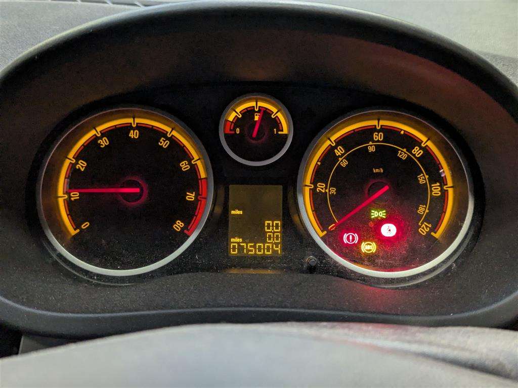 <p>2013 VAUXHALL CORSA SE</p>