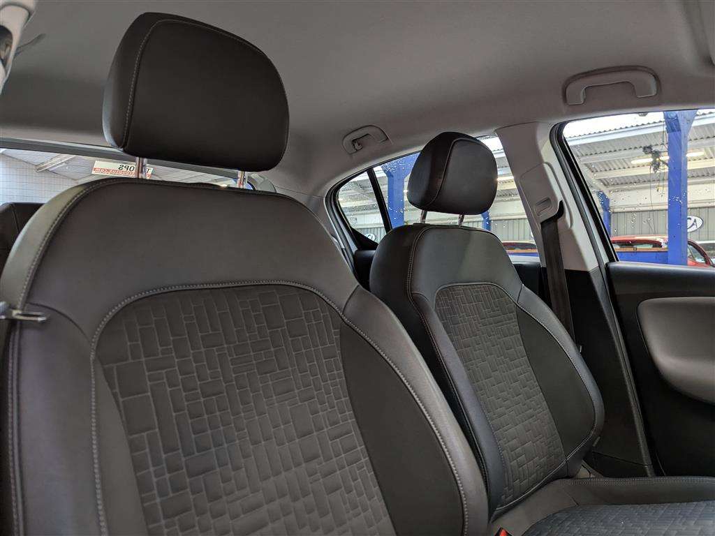 <p>2016 VAUXHALL CORSA SE ECOFLEX</p>