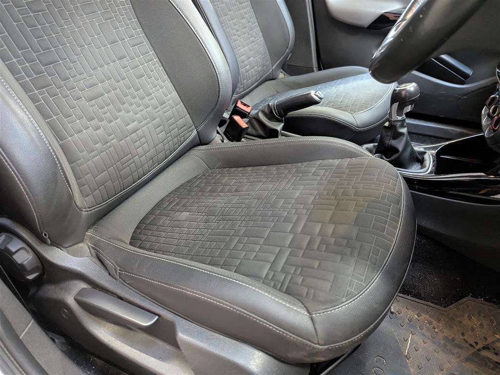 <p>2016 VAUXHALL CORSA SE ECOFLEX</p>