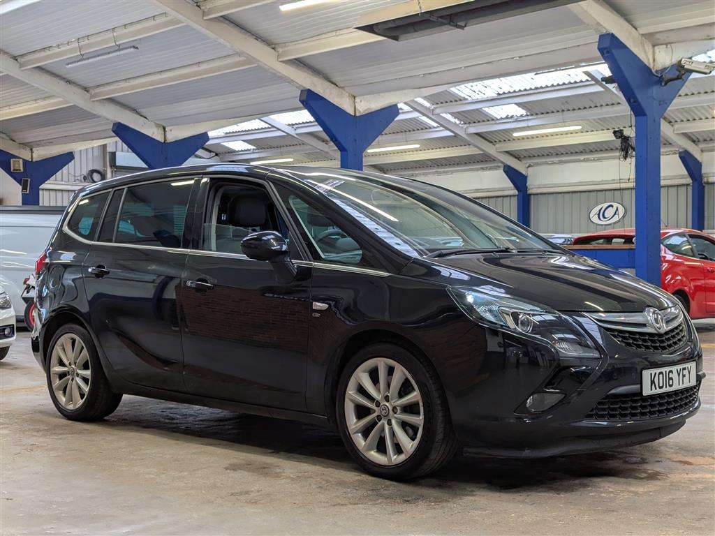 <p>2016 VAUXHALL ZAFIRA TOURER ELITE CDTI</p>