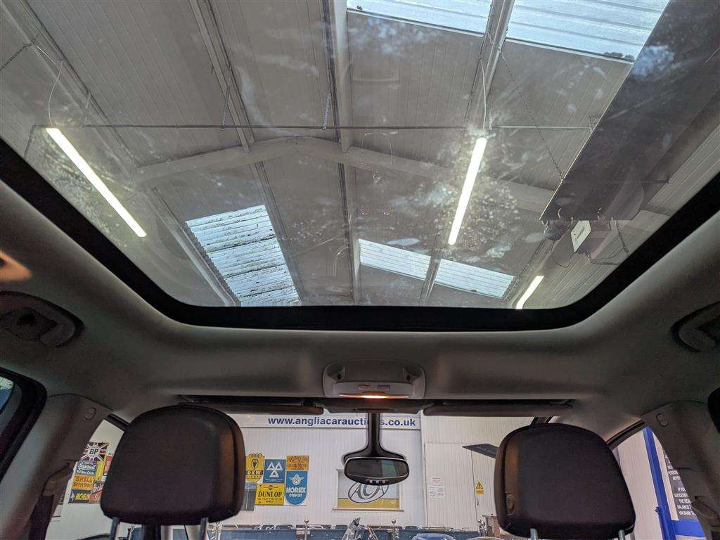 <p>2016 VAUXHALL ZAFIRA TOURER ELITE CDTI</p>