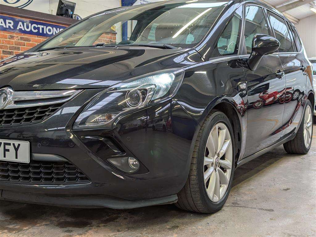 <p>2016 VAUXHALL ZAFIRA TOURER ELITE CDTI</p>