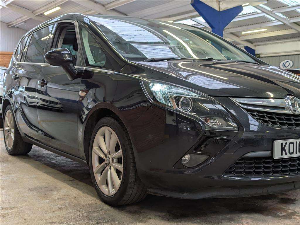 <p>2016 VAUXHALL ZAFIRA TOURER ELITE CDTI</p>
