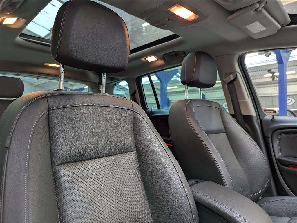 <p>2016 VAUXHALL ZAFIRA TOURER ELITE CDTI</p>