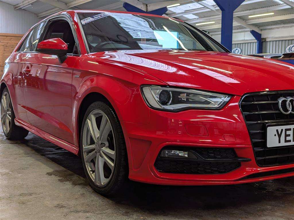 <p>2015 AUDI A3 S LINE TFSI</p>