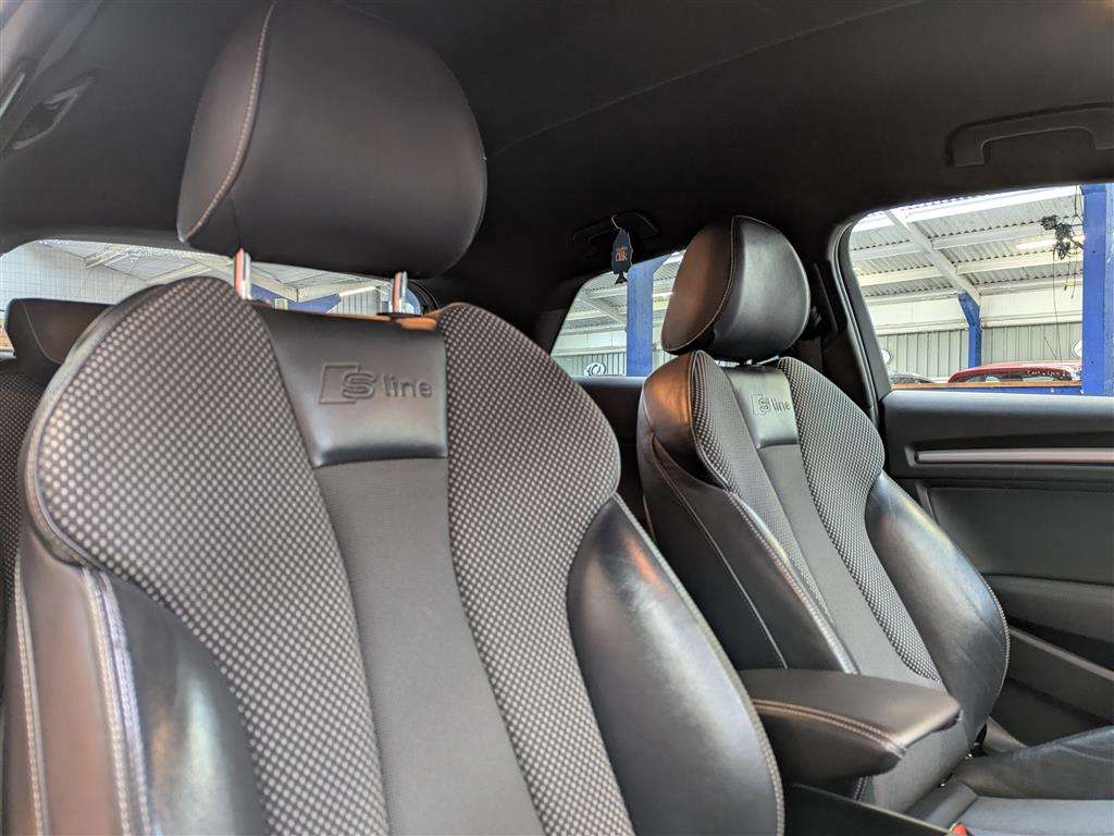 <p>2015 AUDI A3 S LINE TFSI</p>