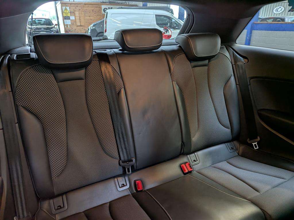 <p>2015 AUDI A3 S LINE TFSI</p>