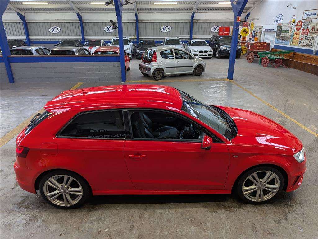 <p>2015 AUDI A3 S LINE TFSI</p>