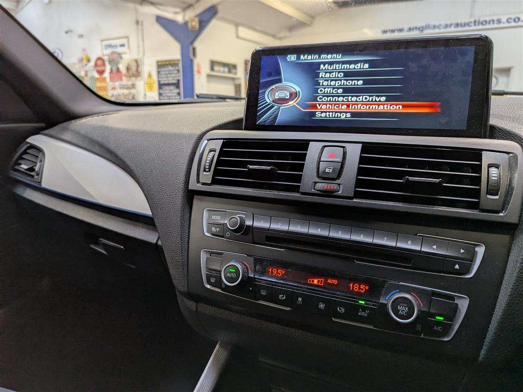 <p>2015 BMW 120D XDRIVE M SPORT</p>