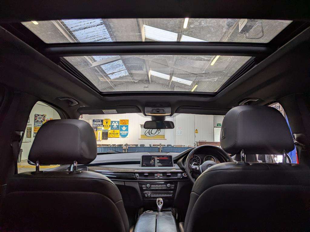 <p>2014 BMW X5 XDRIVE30D M SPORT AUTO</p>