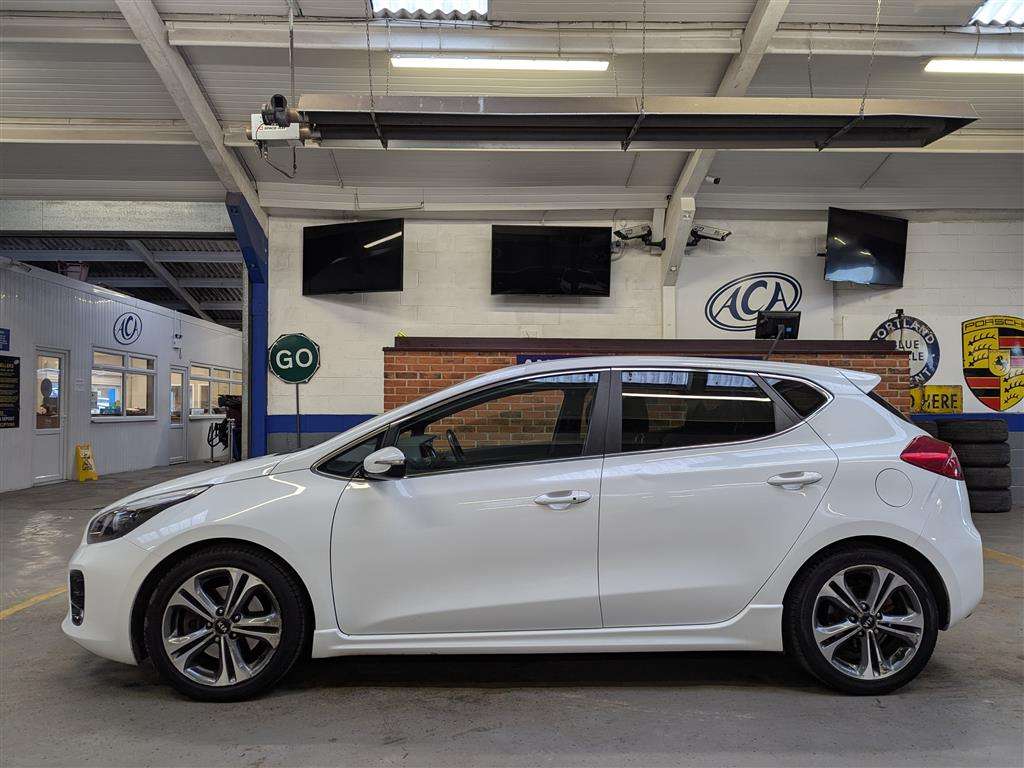 <p>2016 KIA CEED GT-LINE ISG CRDI</p>