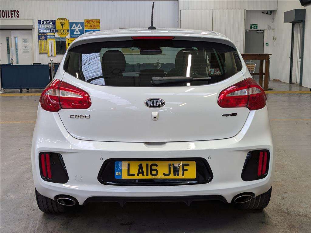 <p>2016 KIA CEED GT-LINE ISG CRDI</p>