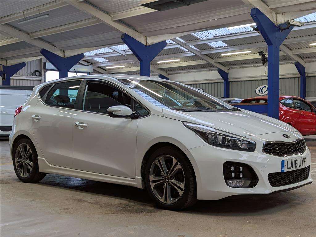 <p>2016 KIA CEED GT-LINE ISG CRDI</p>